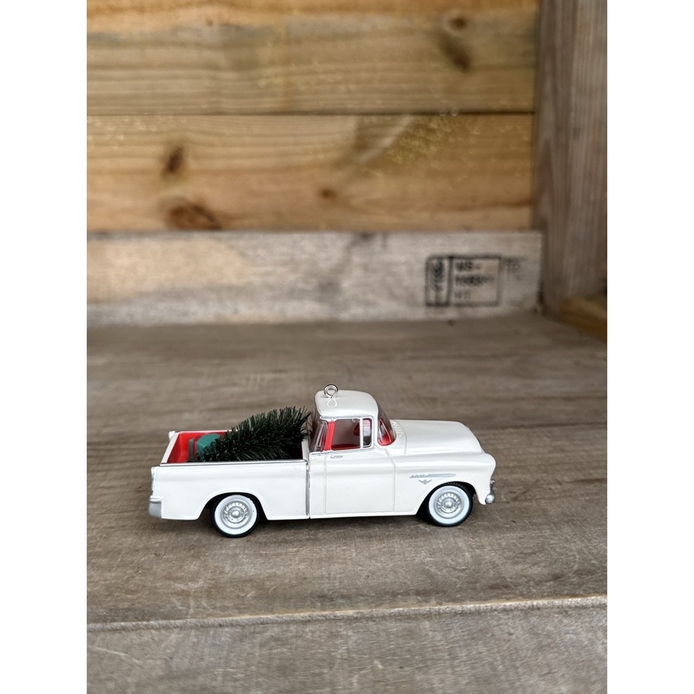 Vintage Hallmark Keepsake Christmas Ornament 1955 Chevrolet Cameo Pickup